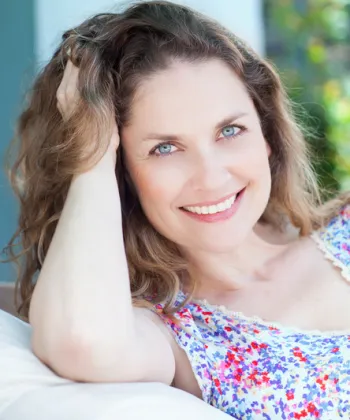 Traditional vs non-surgical blepharoplasty